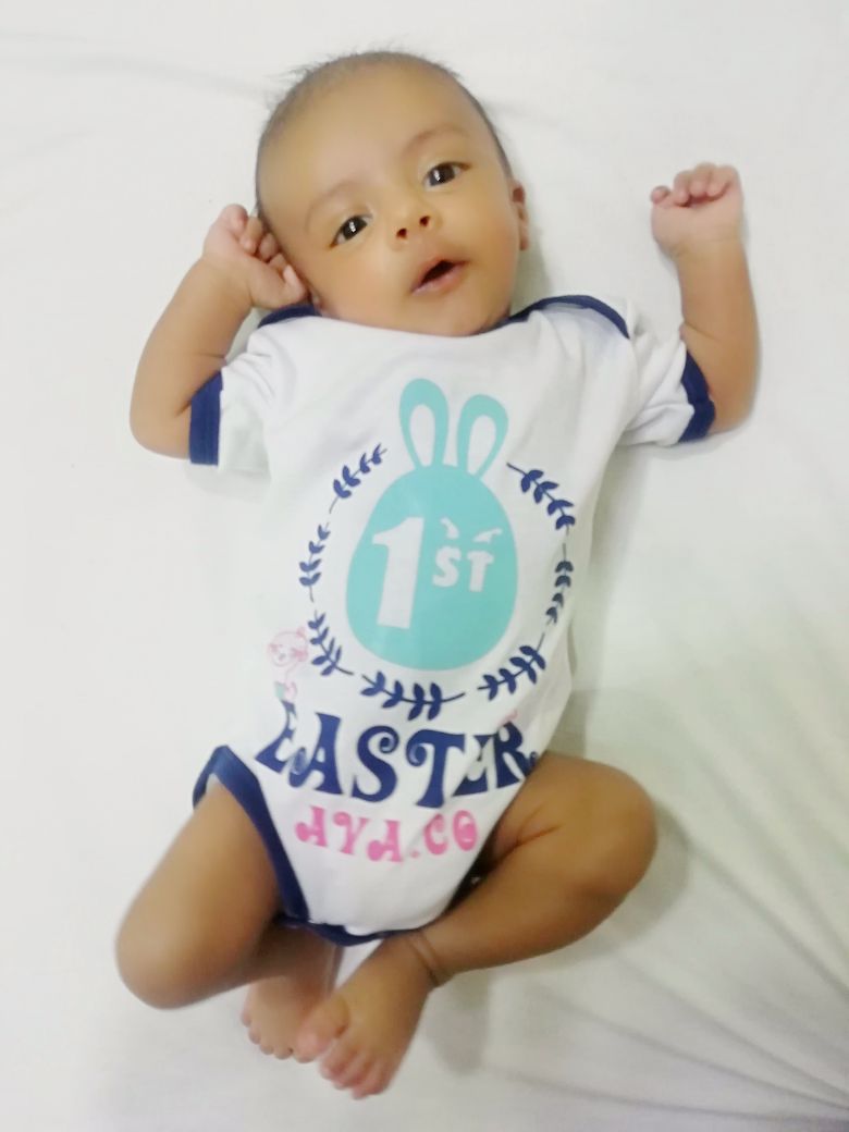 یک ماهگی نوزاد علی درویشی