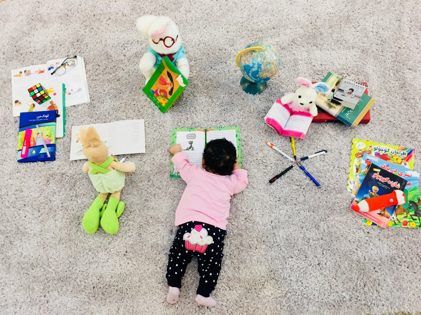 یک ماهگی نوزاد دلوین قلی نژاد