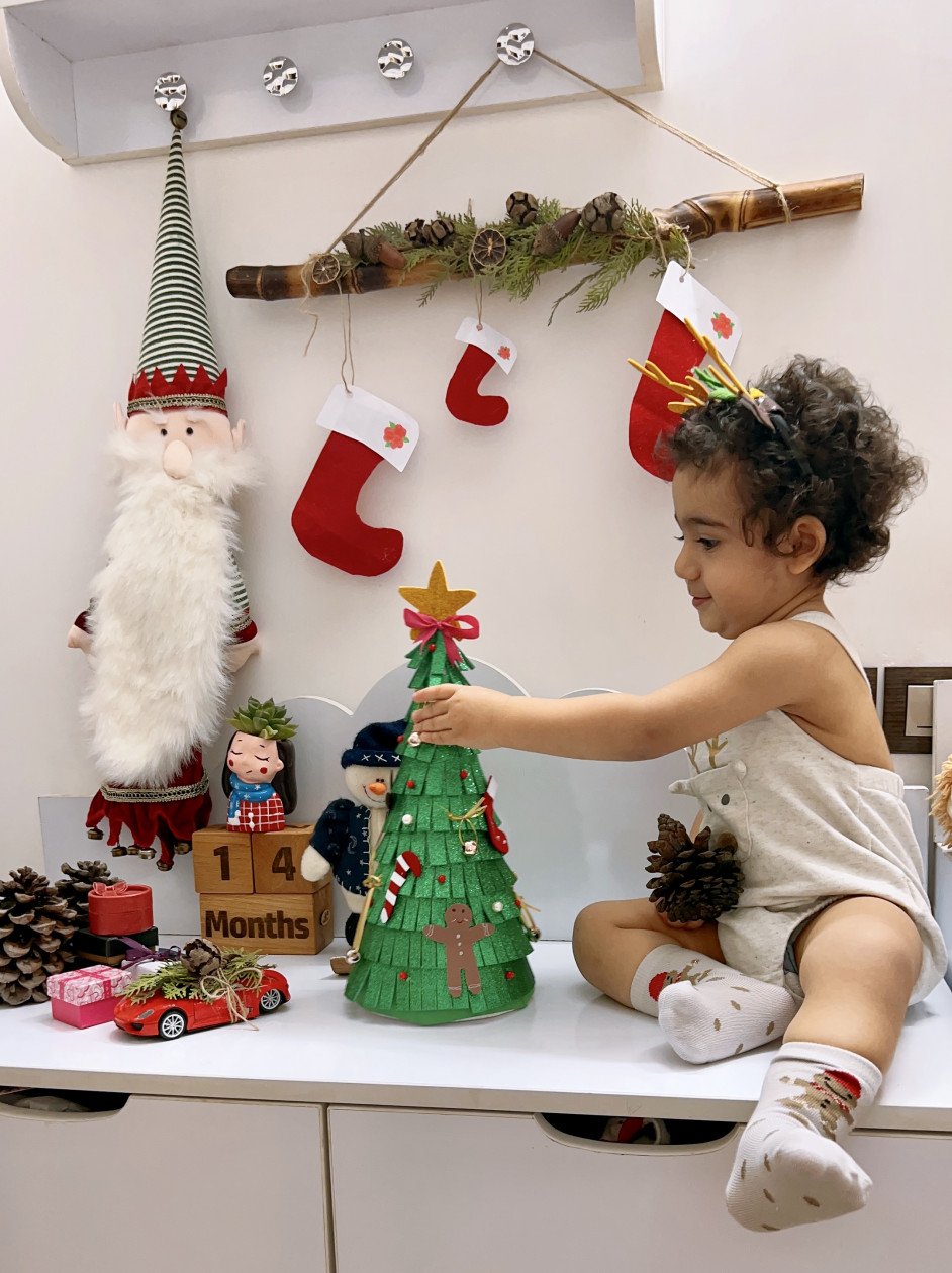 جشن کریسمس کودک دلوین قلی نژاد