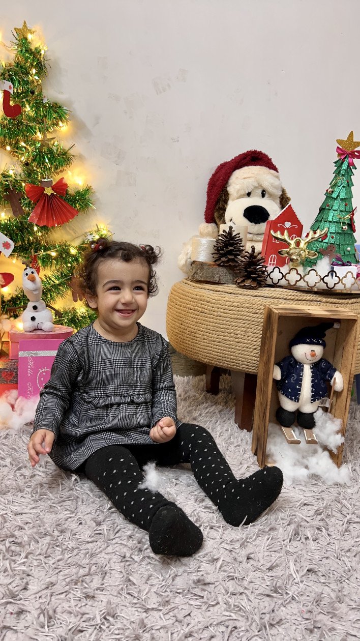 جشن کریسمس کودک دلوین قلی نژاد