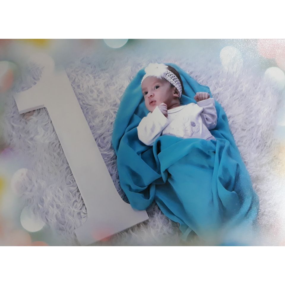 یک ماهگی نوزاد هلن سلیمی