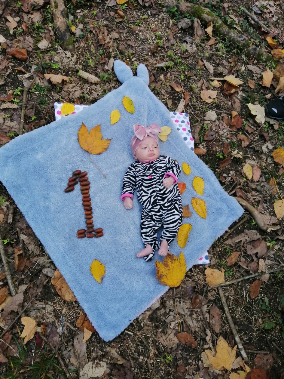 یک ماهگی نوزاد ترنج ملکشاه