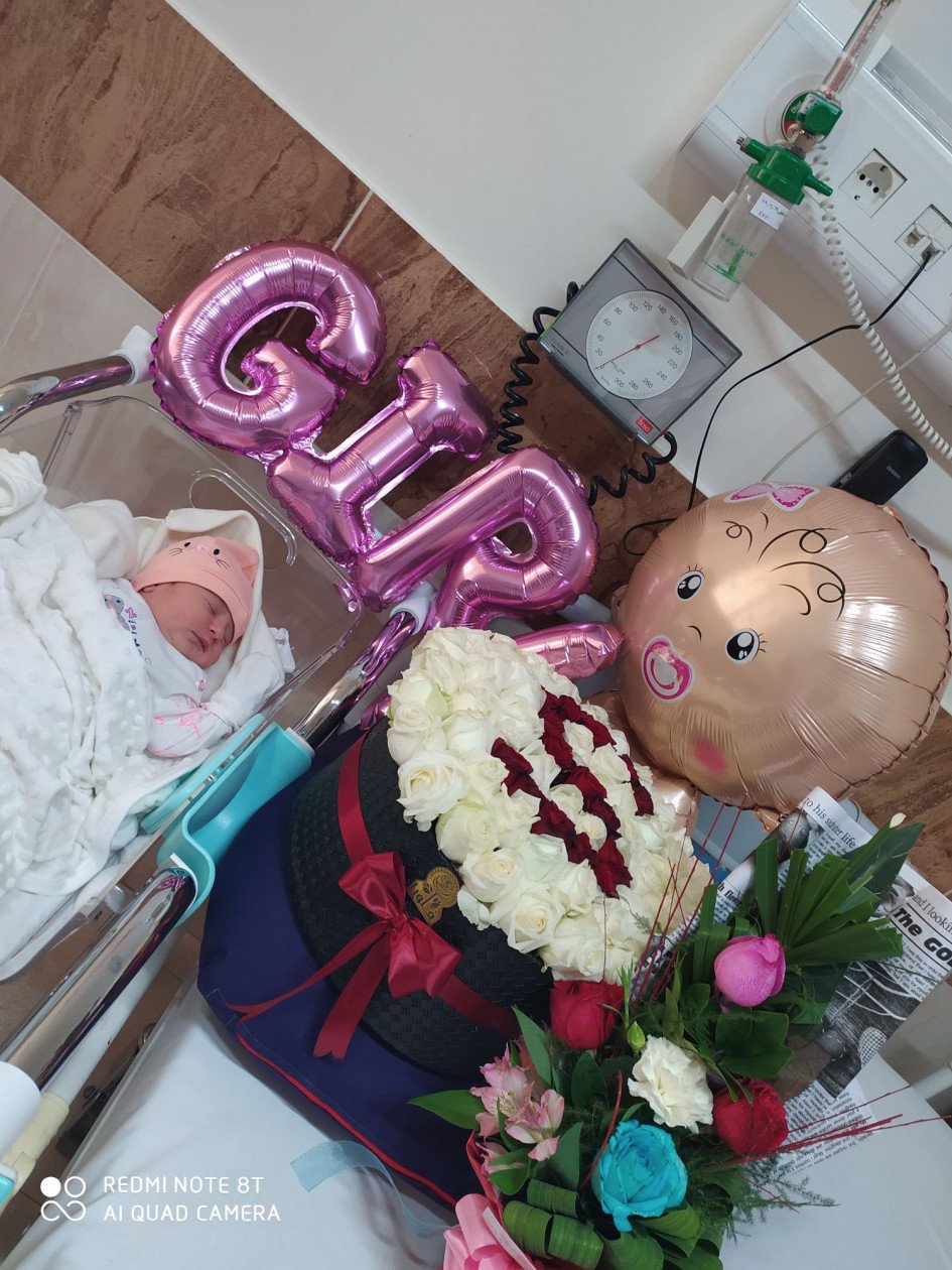 متولد شدن نوزاد همتا همتی