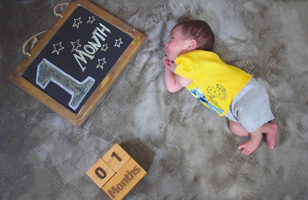 یک ماهگی نوزاد آدریَن شاپورجانی