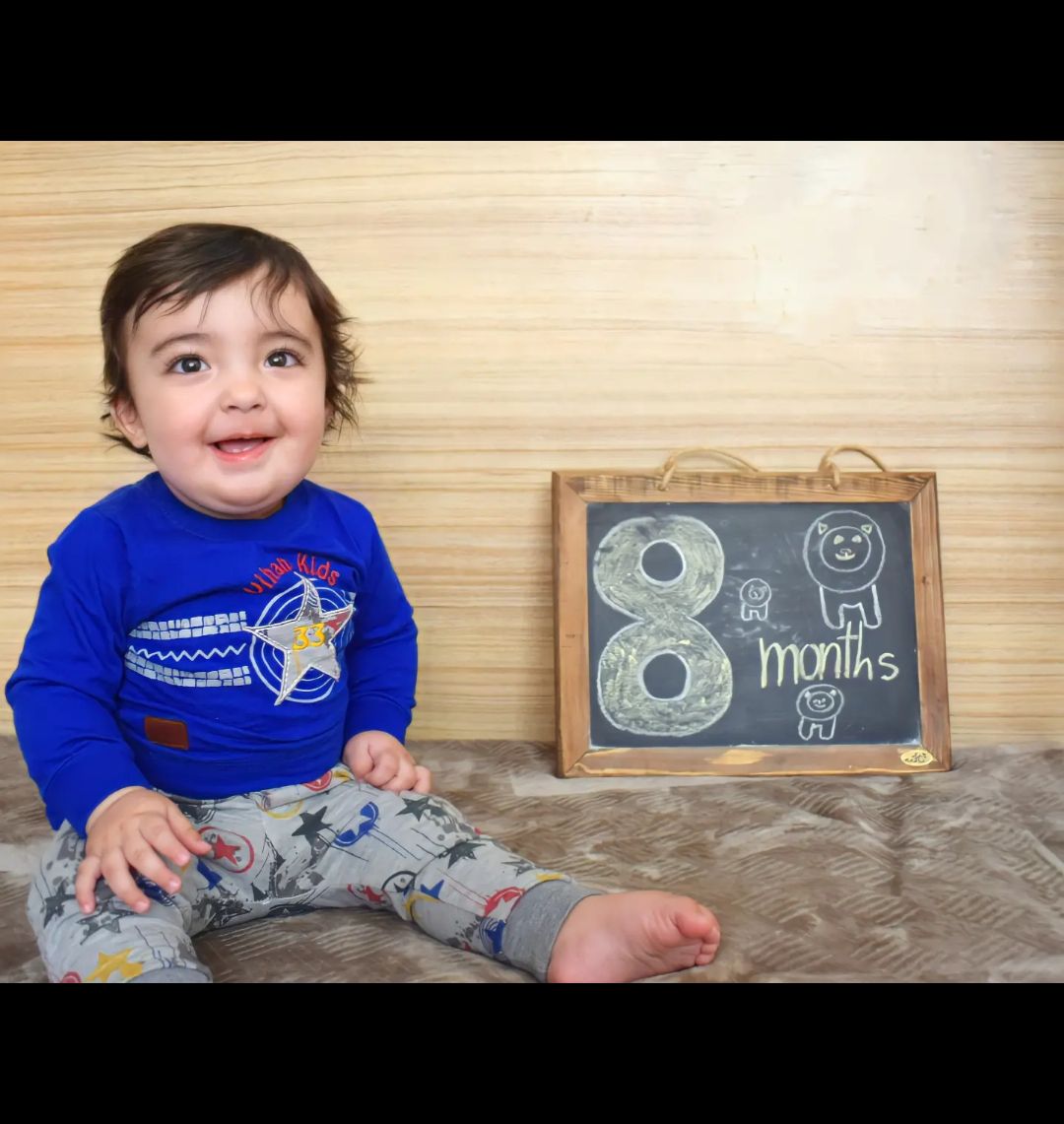 هشت ماهگی نوزاد آدریَن شاپورجانی