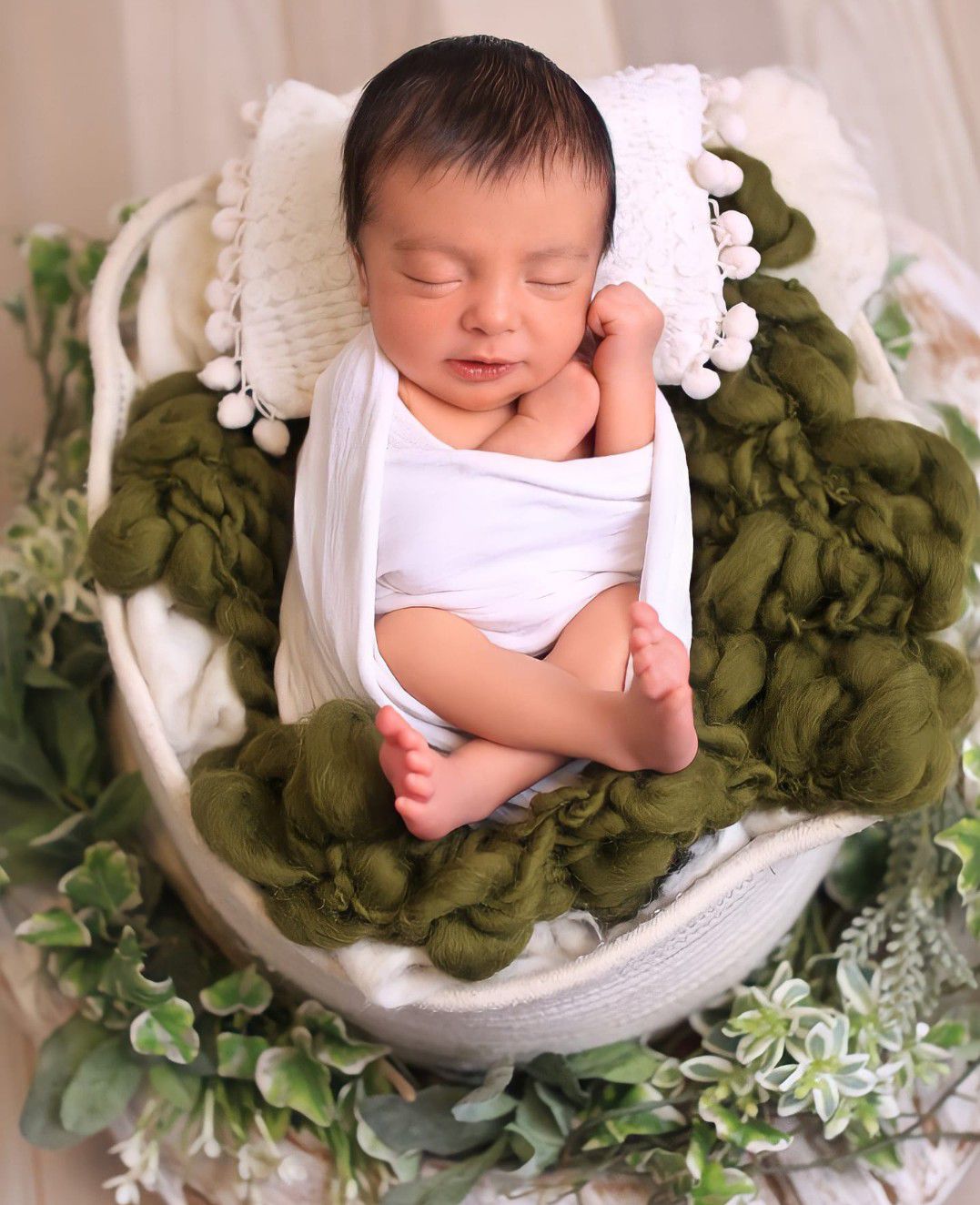 متولد شدن نوزاد آدریَن شاپورجانی