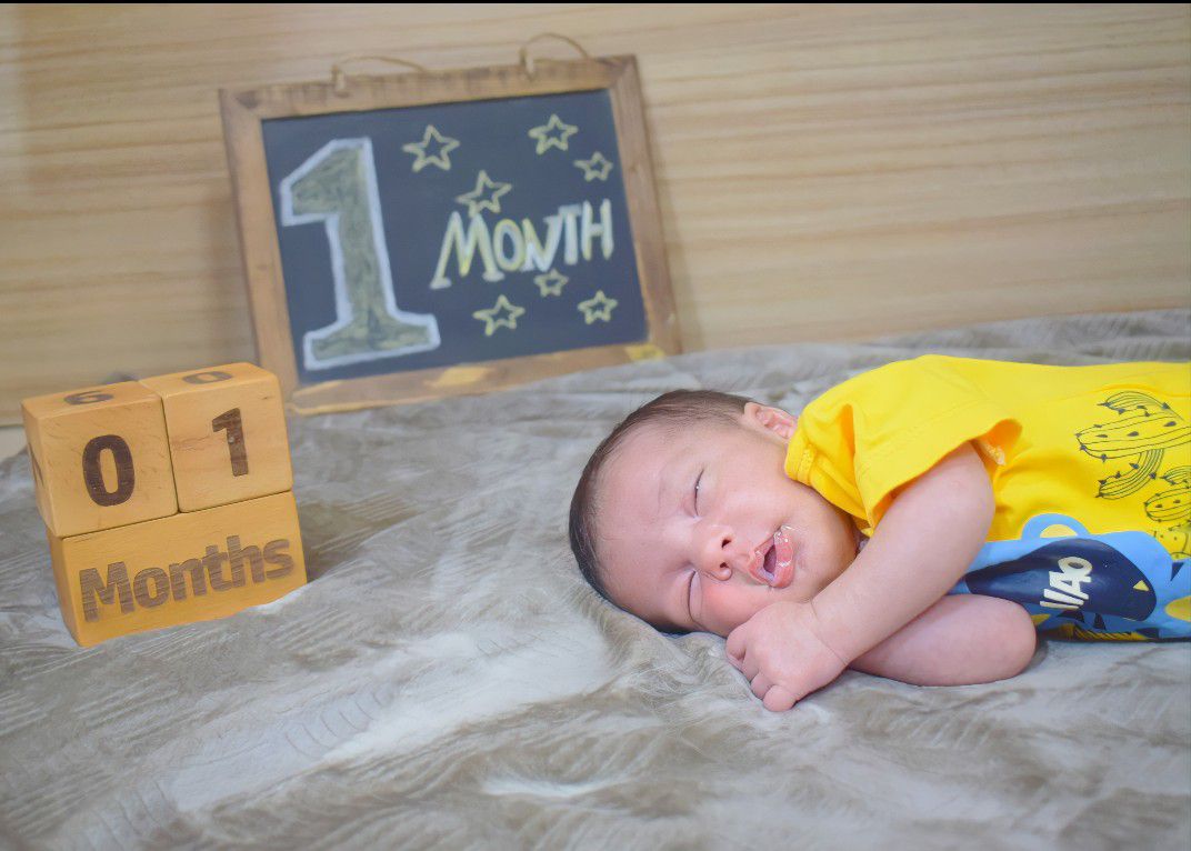 یک ماهگی نوزاد آدریَن شاپورجانی