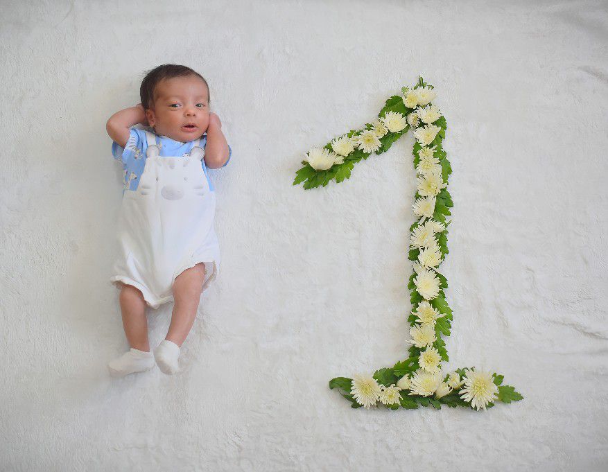 یک ماهگی نوزاد آدریَن شاپورجانی