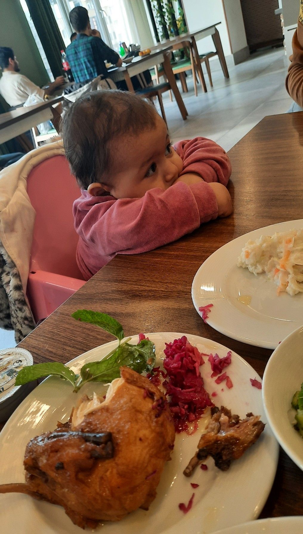 هشت ماهگی نوزاد delvin