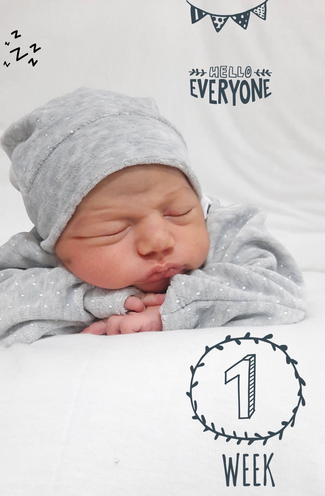 یک ماهگی نوزاد delvin