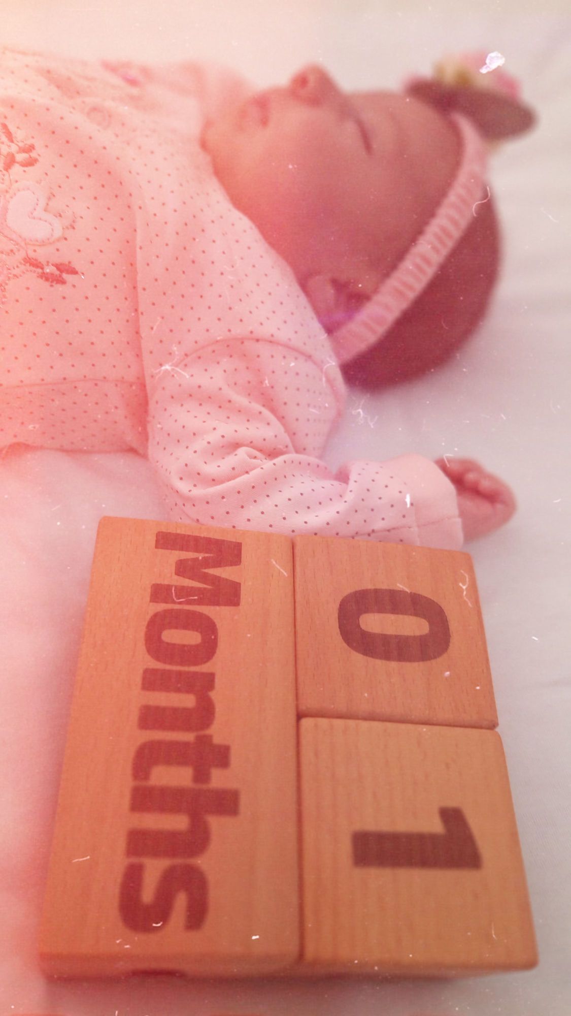 یک ماهگی نوزاد delvin