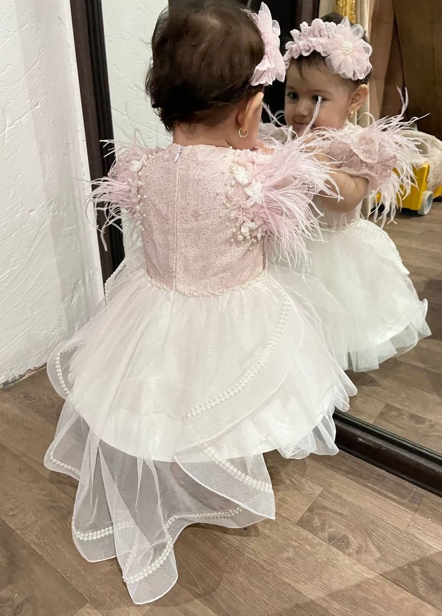 تولد یک سالگی کودک delvin