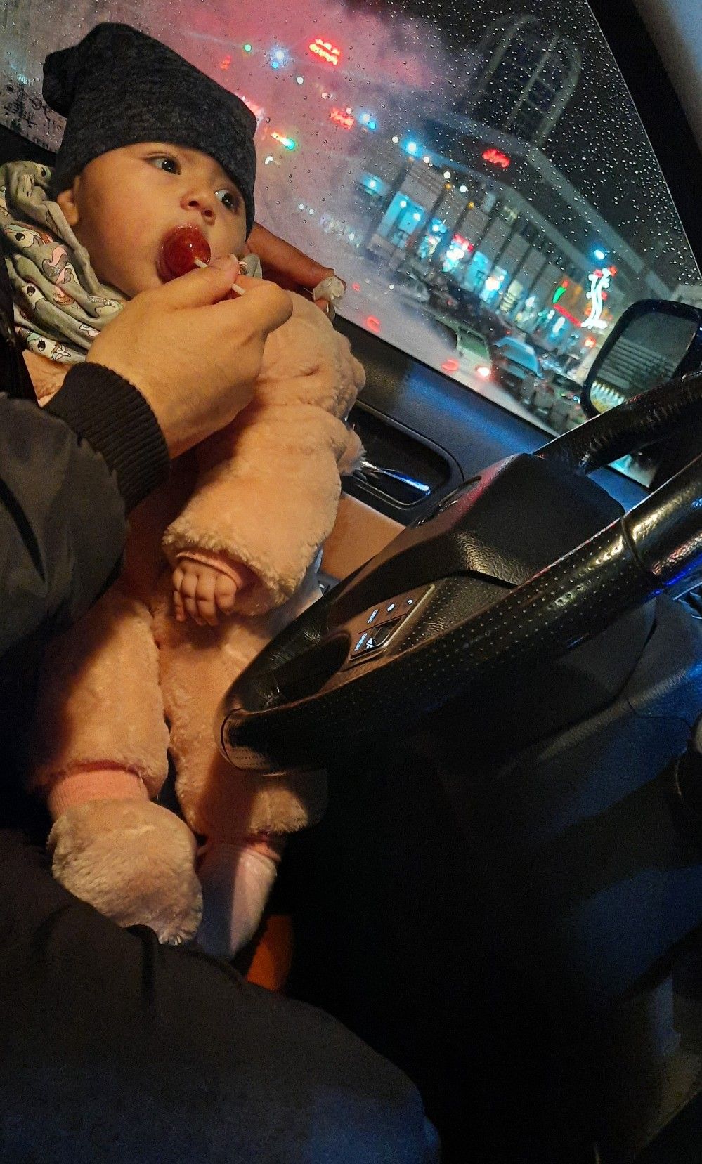 هشت ماهگی نوزاد delvin