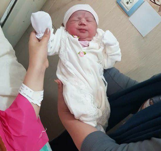 متولد شدن نوزاد delvin