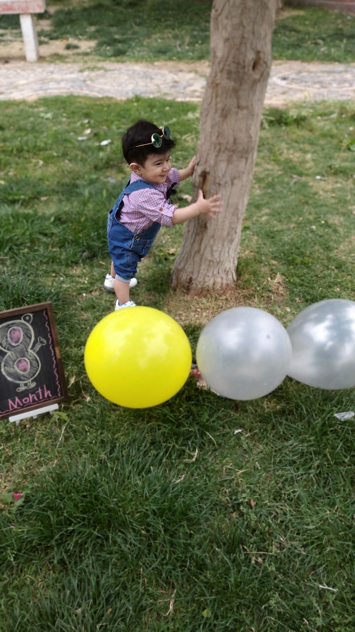 هشت ماهگی نوزاد آرمان داروغه