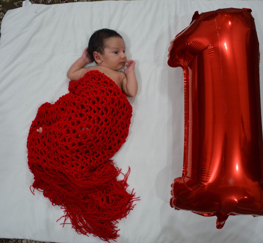 یک ماهگی نوزاد آریا دیم زاده