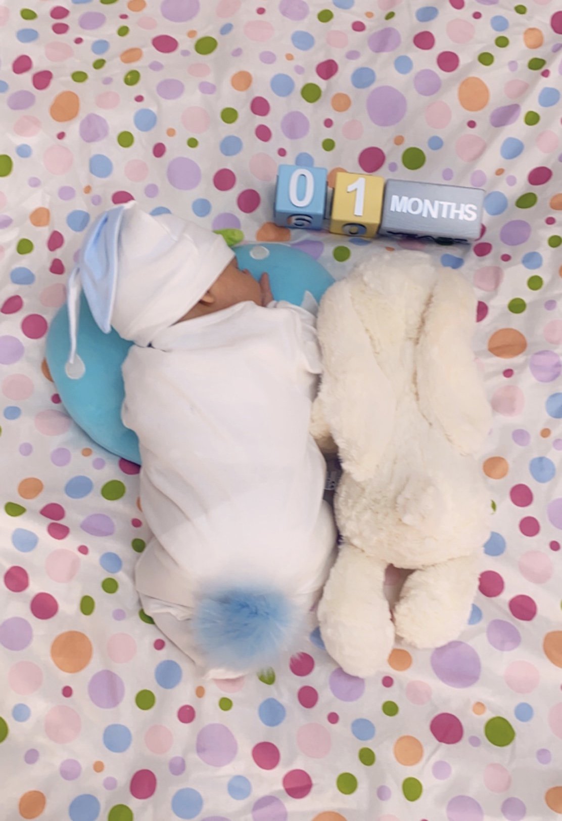 یک ماهگی نوزاد مهدیار امینی