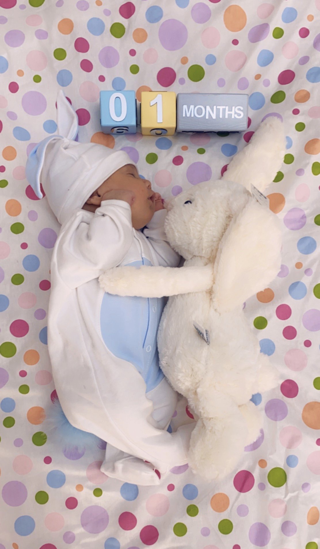 یک ماهگی نوزاد مهدیار امینی