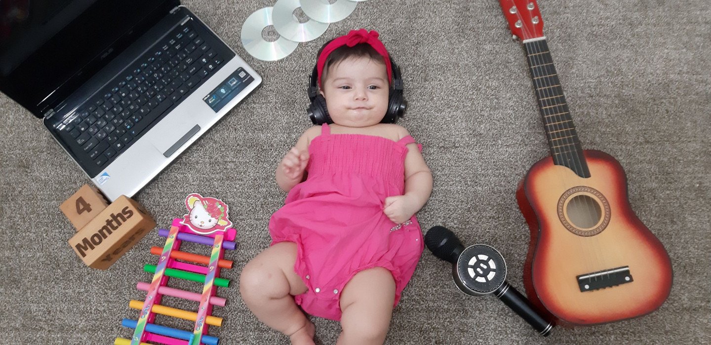 چهار ماهگی نوزاد ماهور