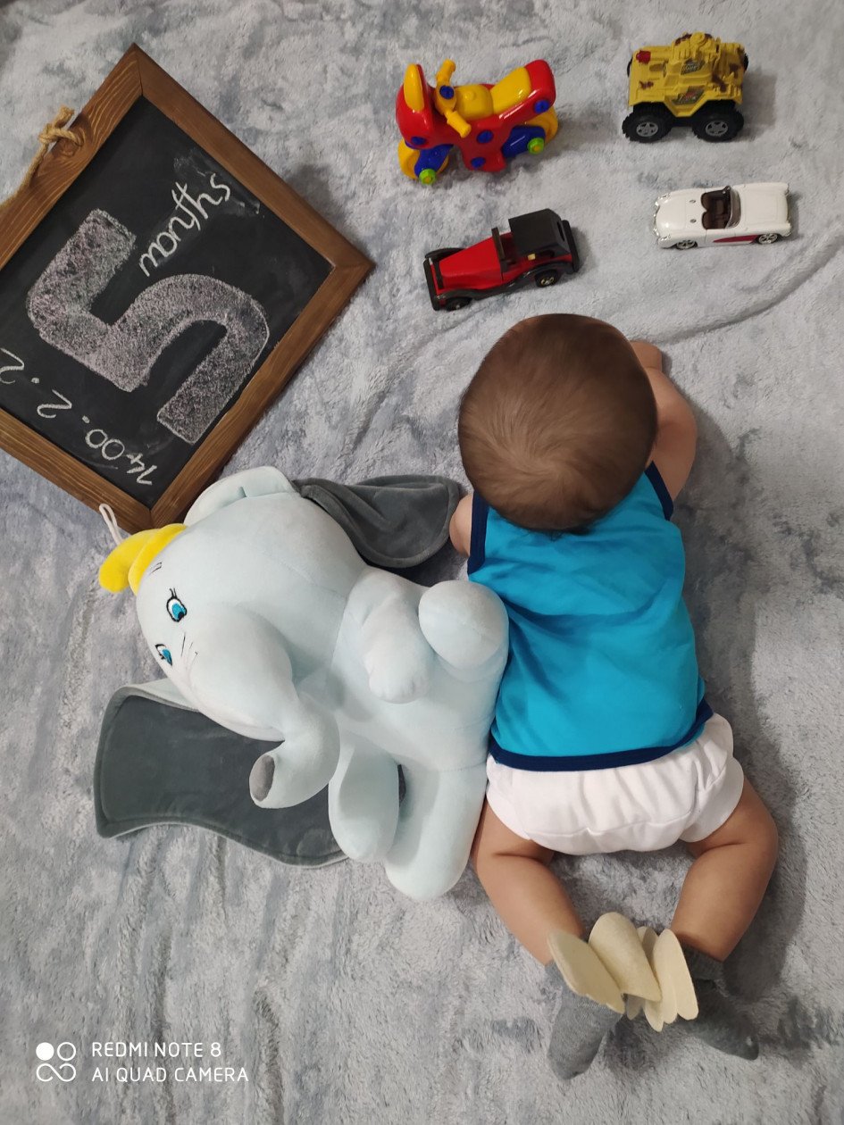 پنج ماهگی نوزاد علیرام ابولقاسمی