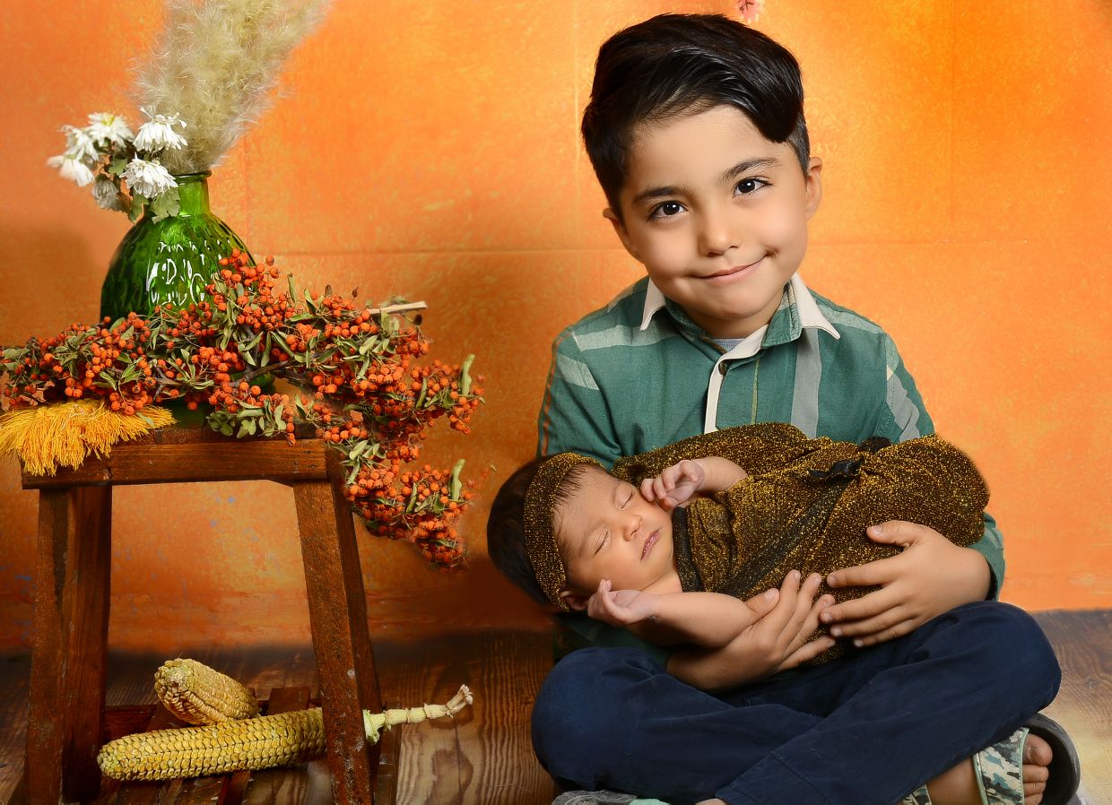 متولد شدن نوزاد همتاقرایی