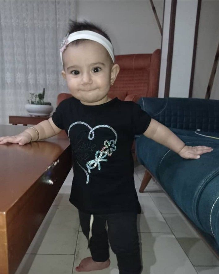 ایستادن نوزاد بنیتا غفاری