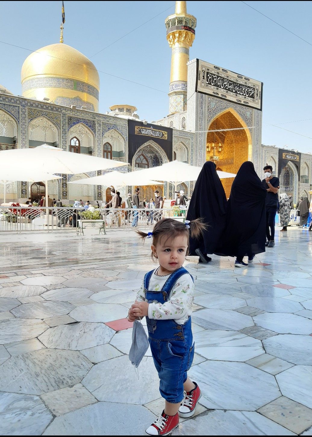 هفده ماهگی کودک محنا  زین العابدینی