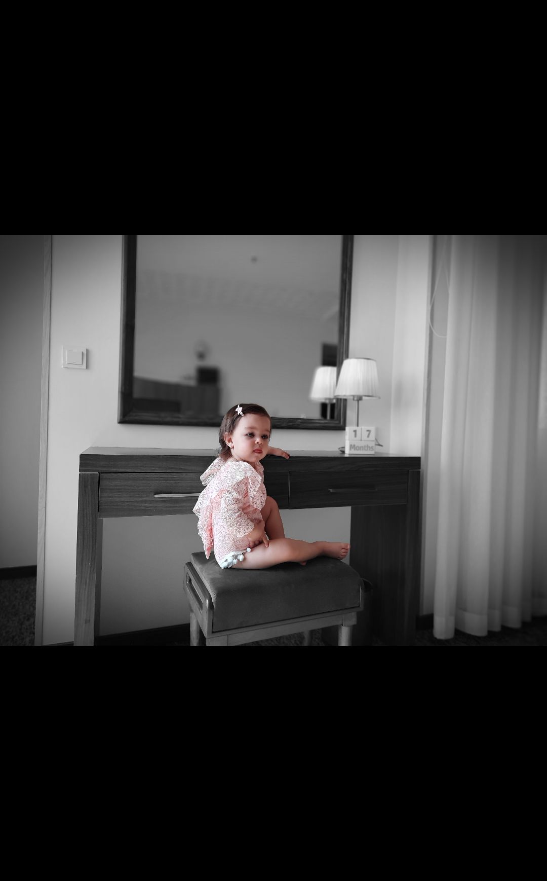 هفده ماهگی کودک محنا  زین العابدینی