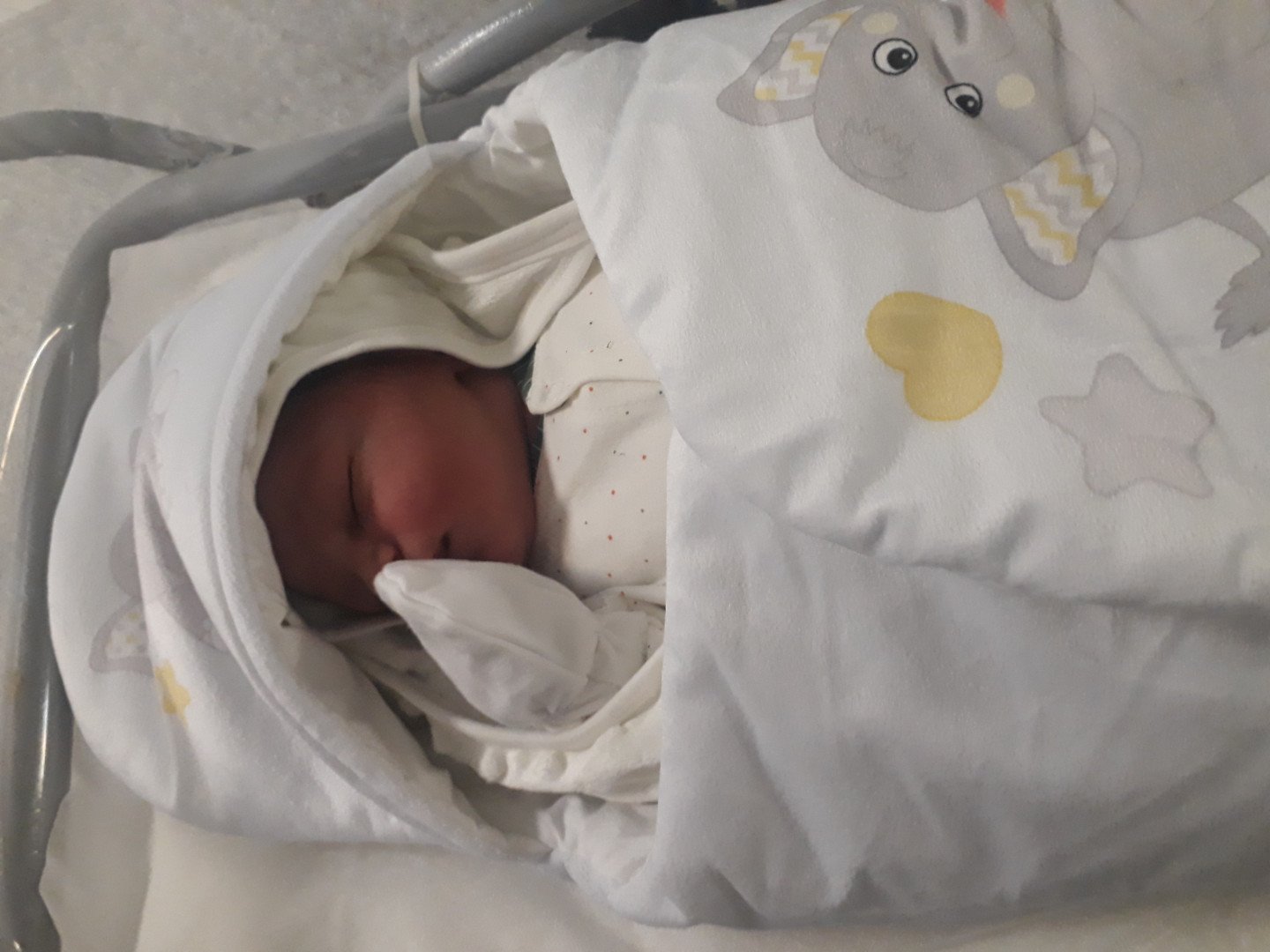 متولد شدن نوزاد صدرا سام