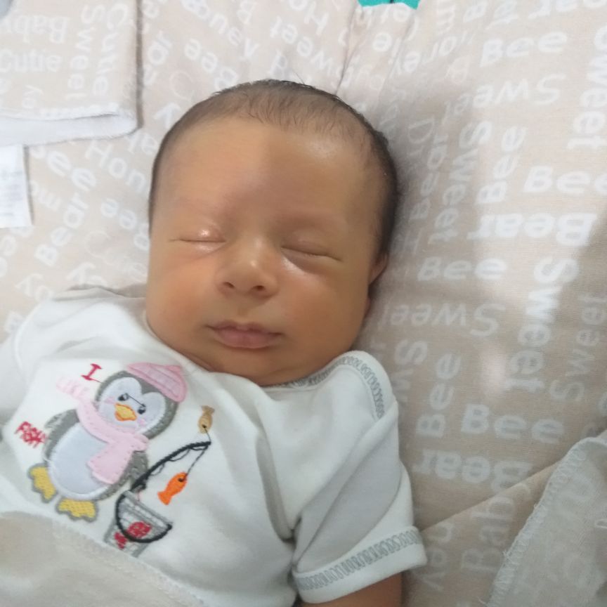 یک ماهگی نوزاد اراد