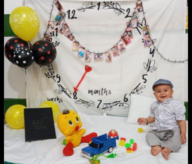 چهار‌دست و پا رفتن نوزاد آرادقهفرخی