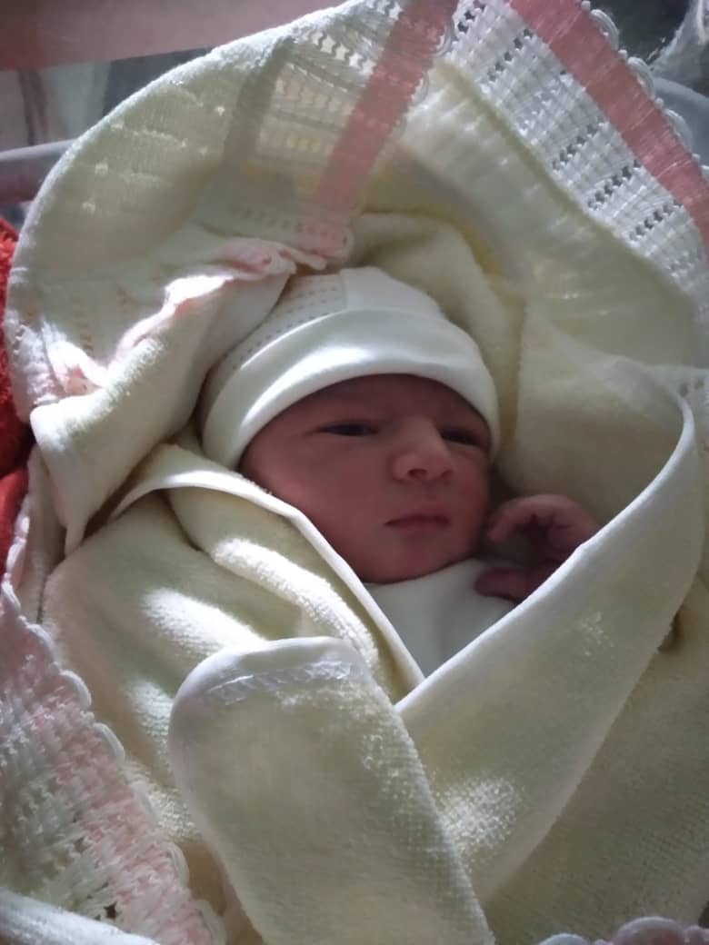 متولد شدن نوزاد محمداسدی