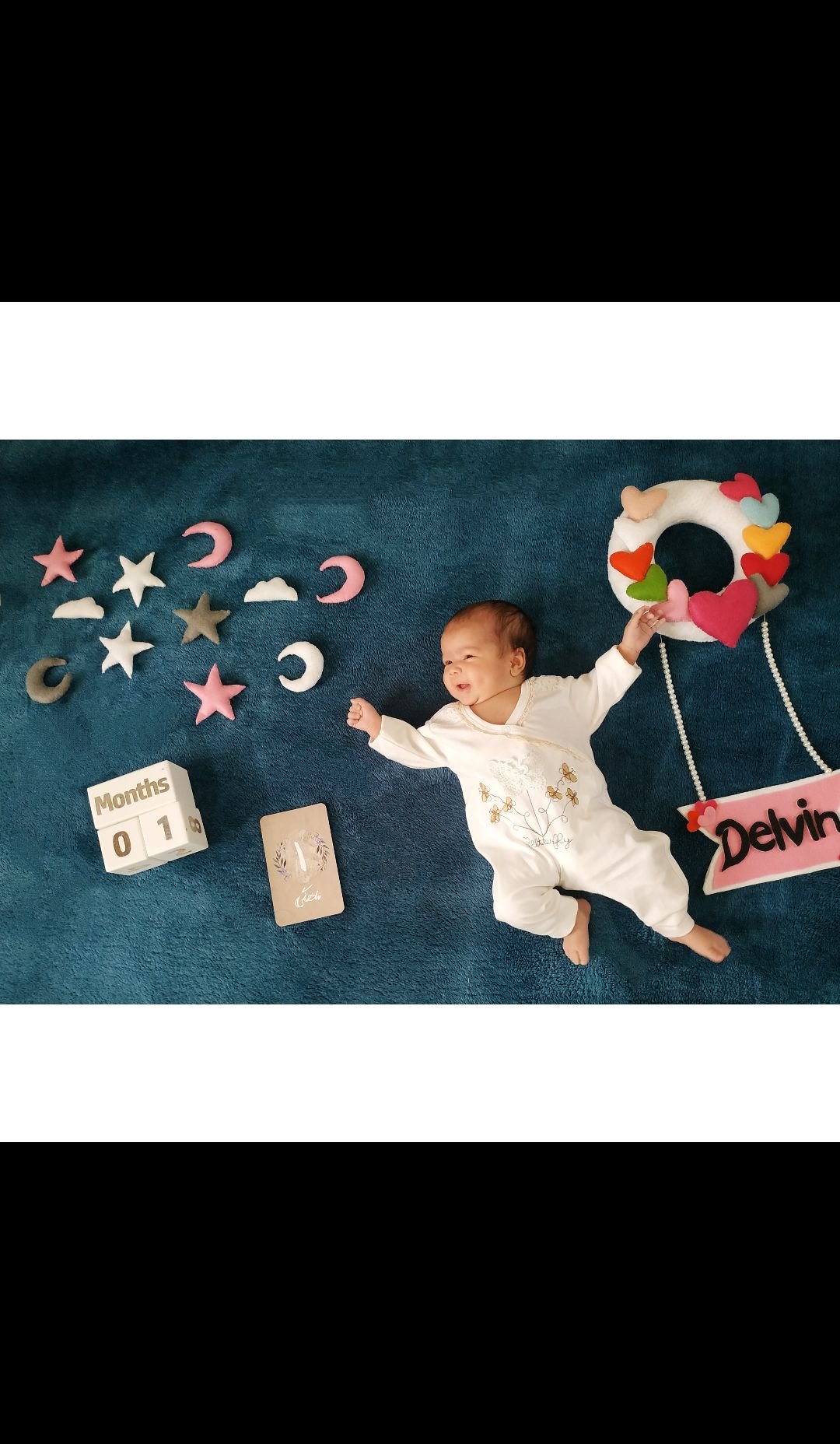 یک ماهگی نوزاد دلوین نادری