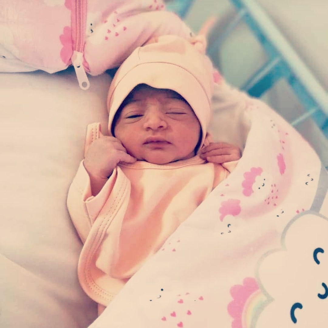 متولد شدن نوزاد helen