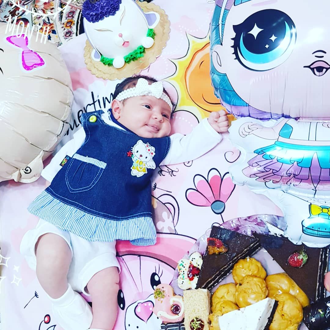 یک ماهگی نوزاد تانیا