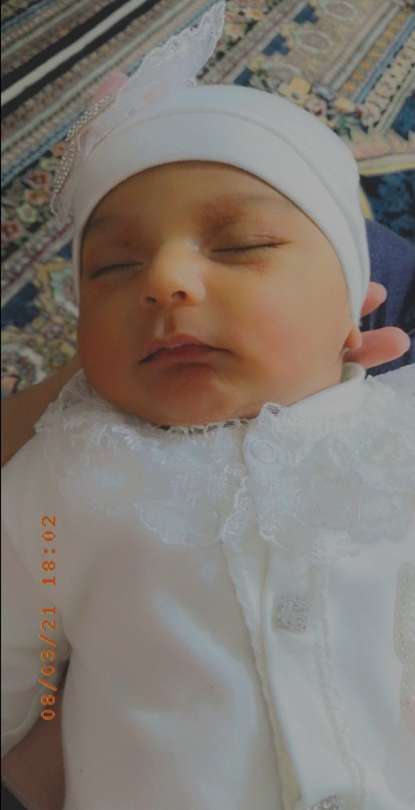 یک ماهگی نوزاد مارال تاجیک