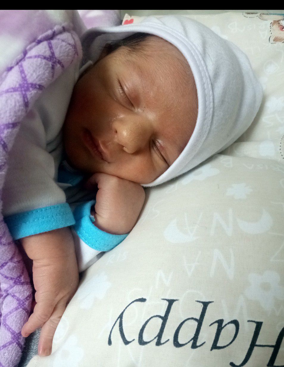 متولد شدن نوزاد رادمهر بیاتی