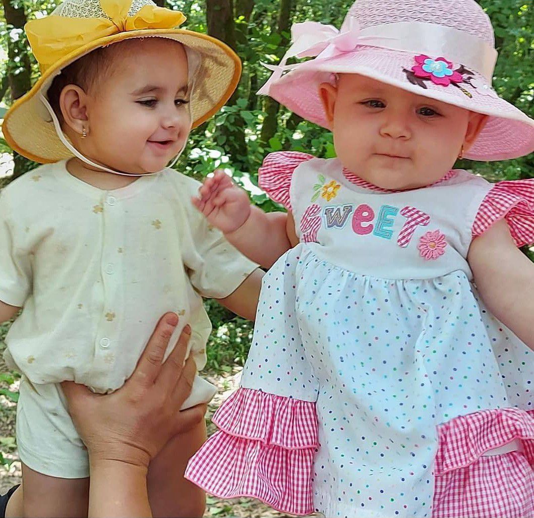 تم عکس تابستانی کودک آوا