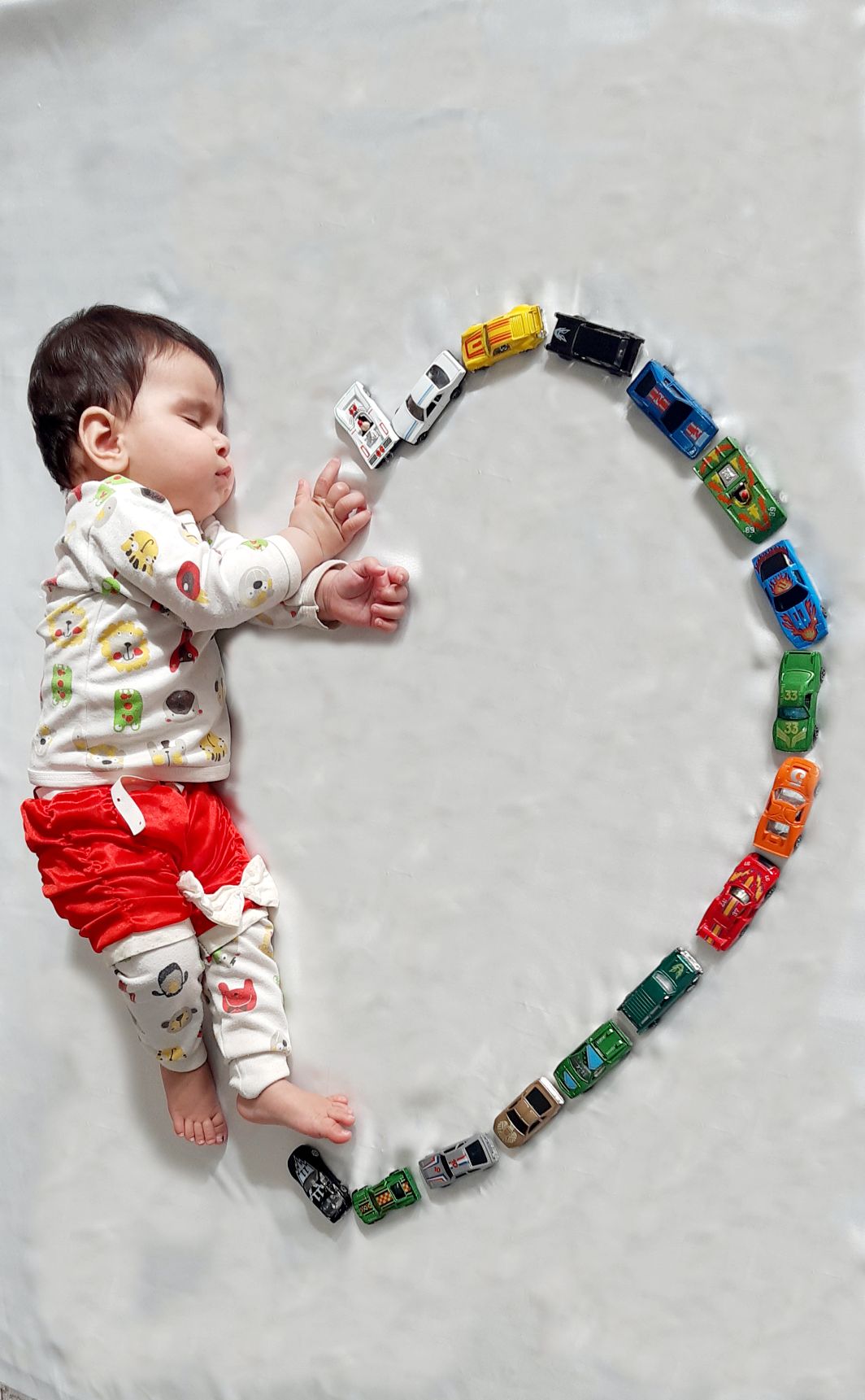 هشت ماهگی نوزاد آیلین پور چگنی