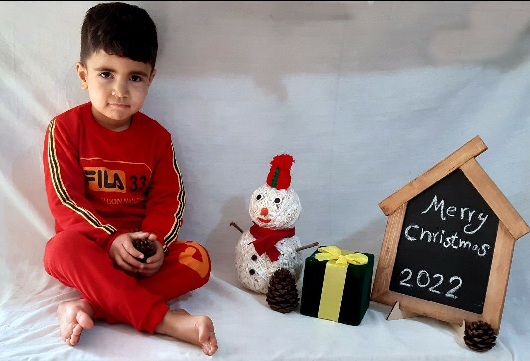 جشن کریسمس کودک آیلین پور چگنی