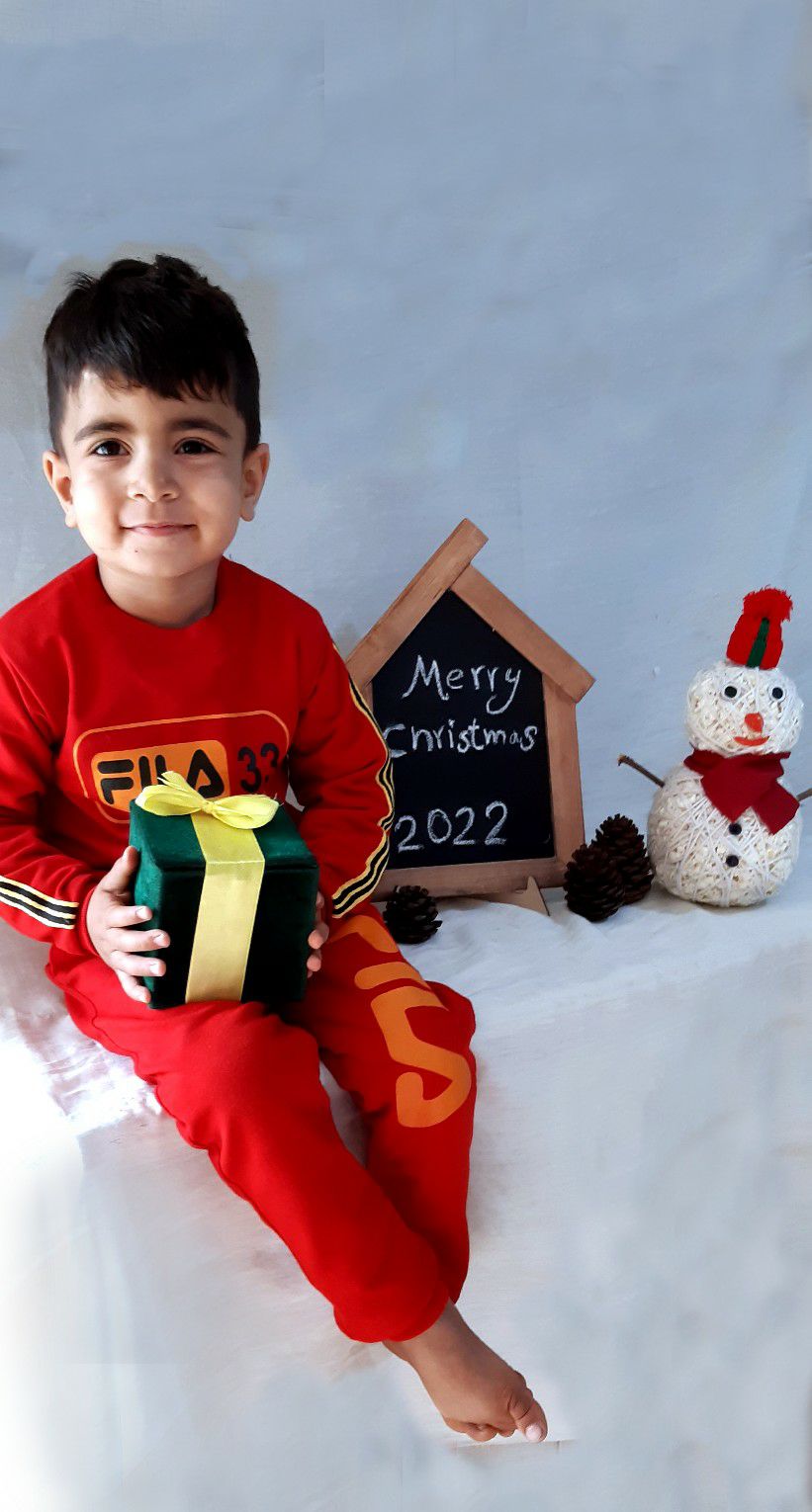 کریسمس-مبارک آیلین پور چگنی