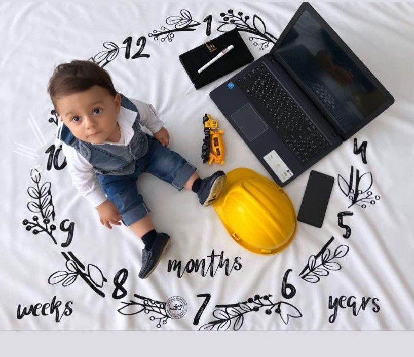 عکس کودک با تم شغلی منان صالحی☺