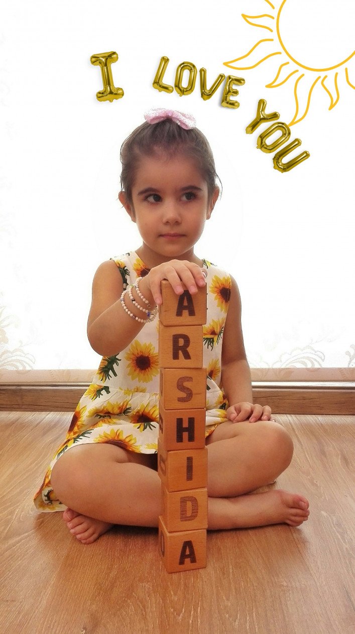 مکعب چوبی حروف لاتین آرشیدا اشرف نیا