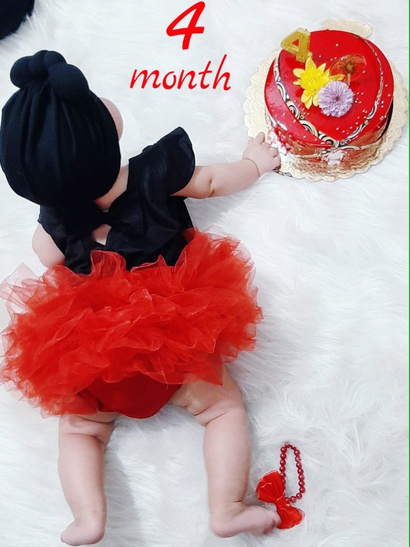 غلتیدن نوزاد هانا مددی