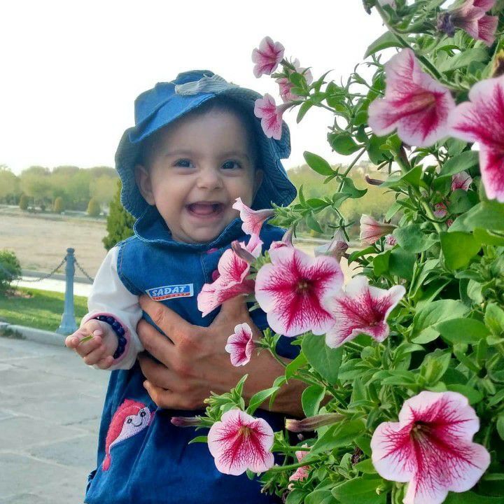 تم عکس بهاری کودک آرمیتا رشیدی