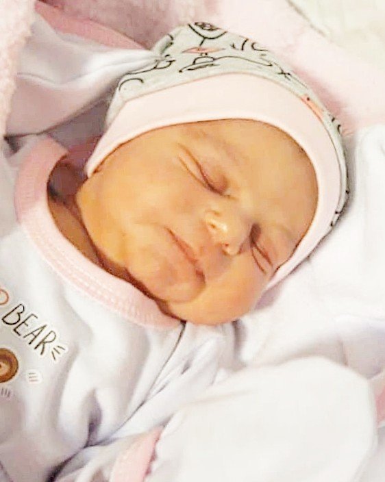 متولد شدن نوزاد رومینا