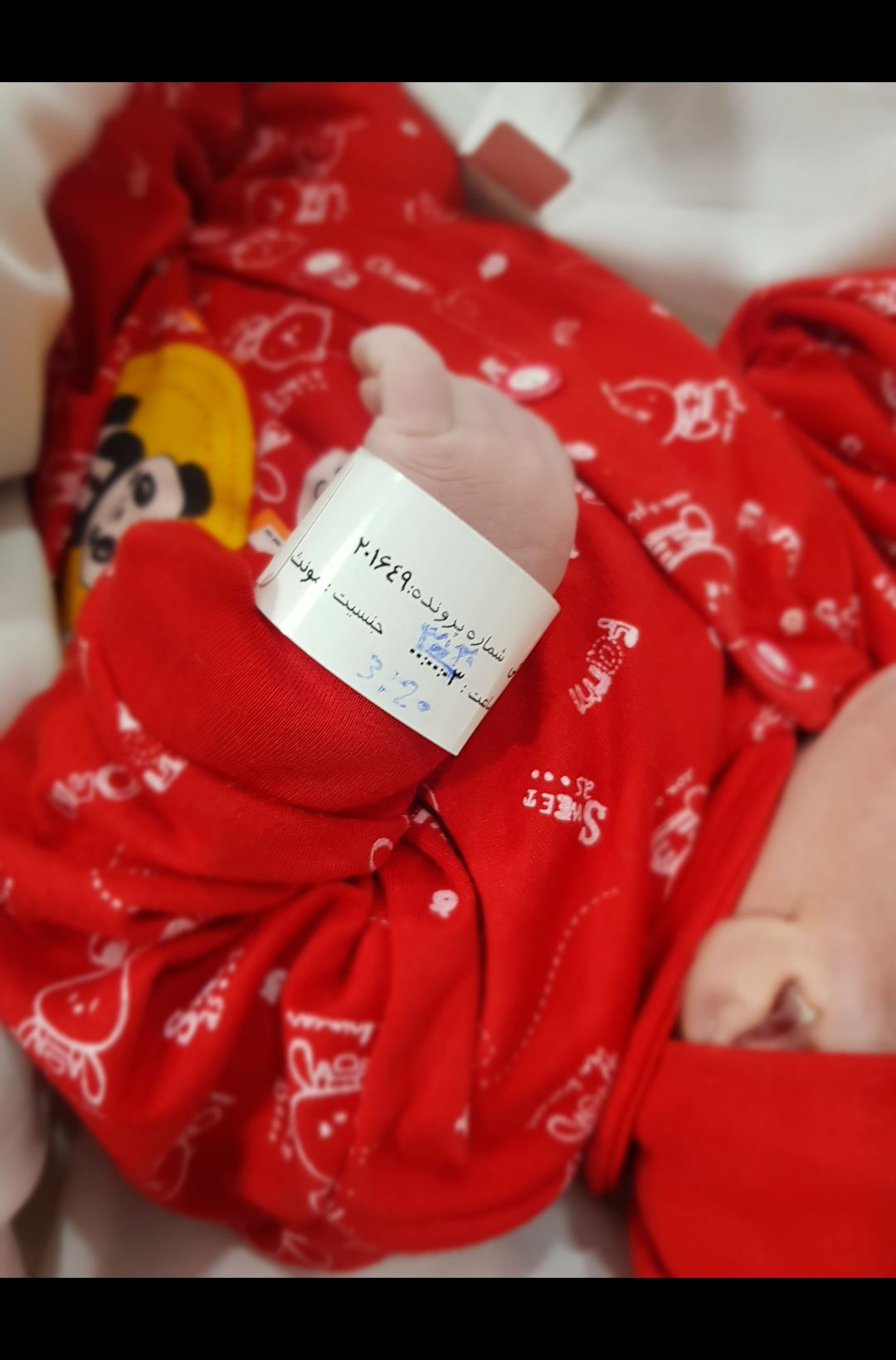 عکس نوزاد دختر زلال