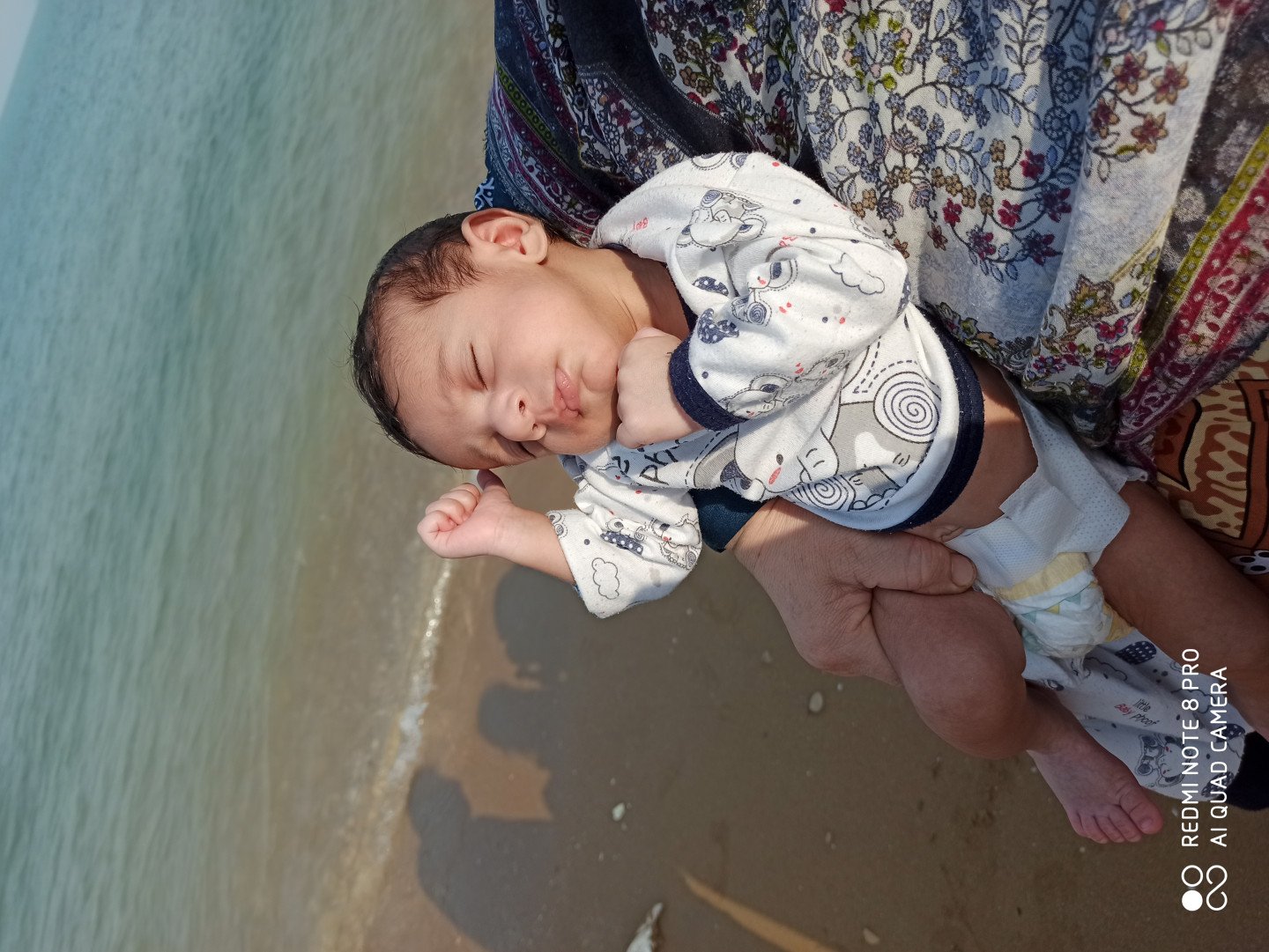 یک ماهگی نوزاد سام پورحیدر