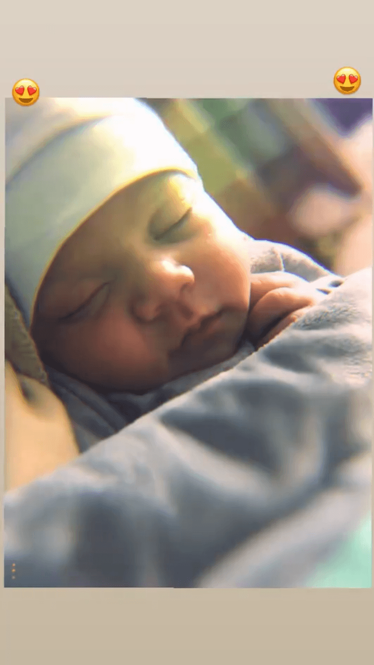 متولد شدن نوزاد محمد حسام قنبري