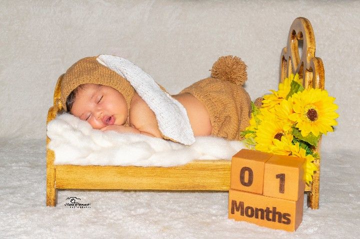 یک ماهگی نوزاد رونیا منصوری